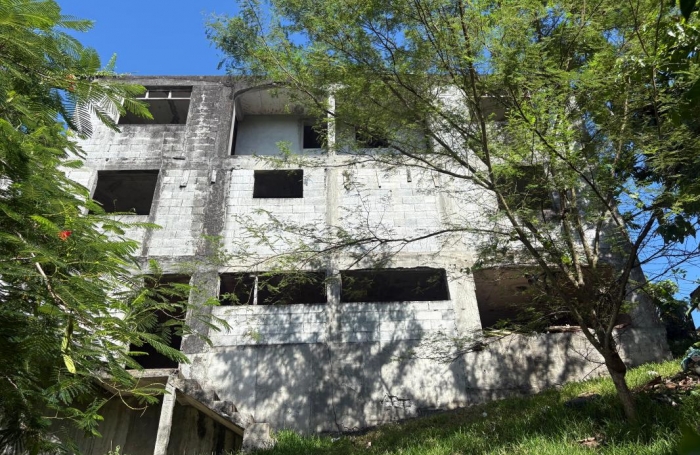 Vente Maison 250m&sup2; 9 pi&#232;ces Gosier