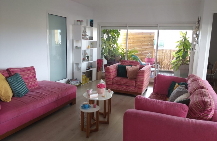 AGREABLE APPARTEMENT DE TYPE T4