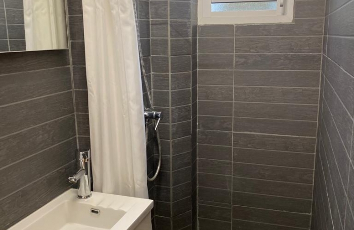 AGREABLE APPARTEMENT DE TYPE T4