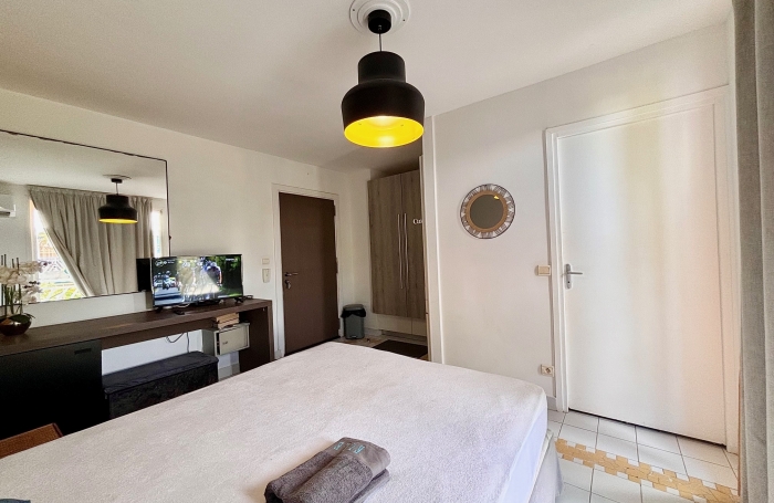 Studio  -  Saint-François