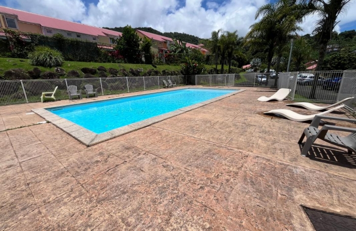 Vente Appartement 91.75m&sup2; 4 pi&#232;ces Gourbeyre