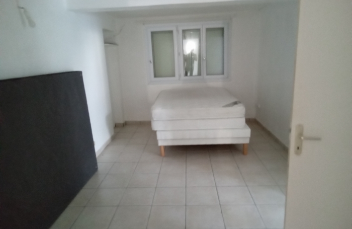 CAPESTERRE BELLE EAU TROU A CHAT - T3 MEUBLE VUE MER