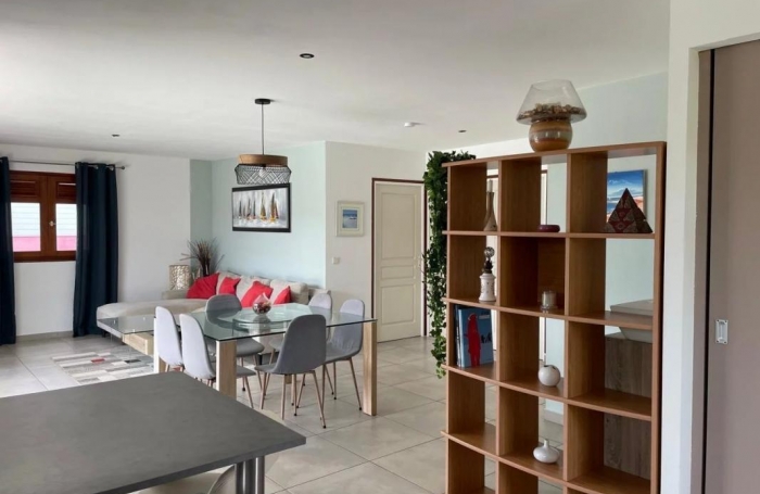 Vente Maison 78.25m&sup2; 3 pi&#232;ces Sainte Rose