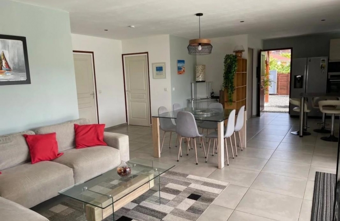 Vente Maison 78.25m&sup2; 3 pi&#232;ces Sainte Rose