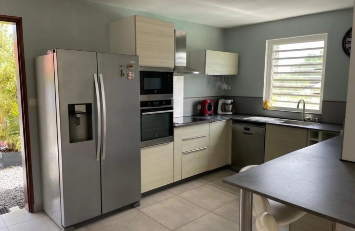 Vente Maison 78.25m&sup2; 3 pi&#232;ces Sainte Rose