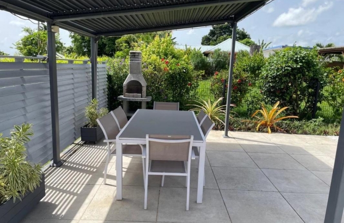 Vente Maison 78.25m&sup2; 3 pi&#232;ces Sainte Rose