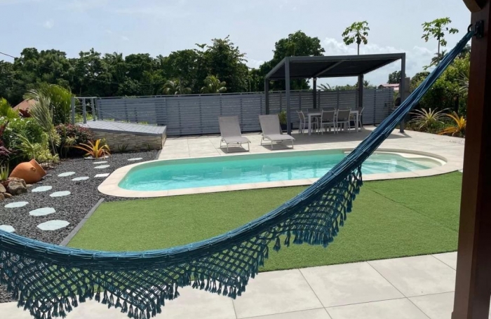 Vente Maison 78.25m&sup2; 3 pi&#232;ces Sainte Rose