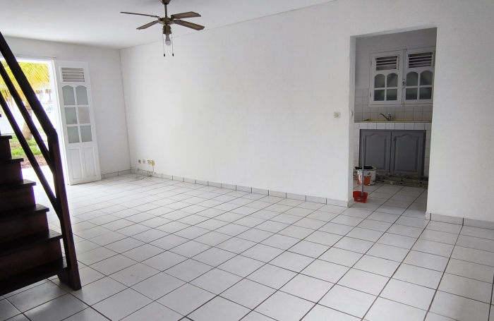 Maison 4 chambres à 10 min à pied du lycée de Ste-Anne