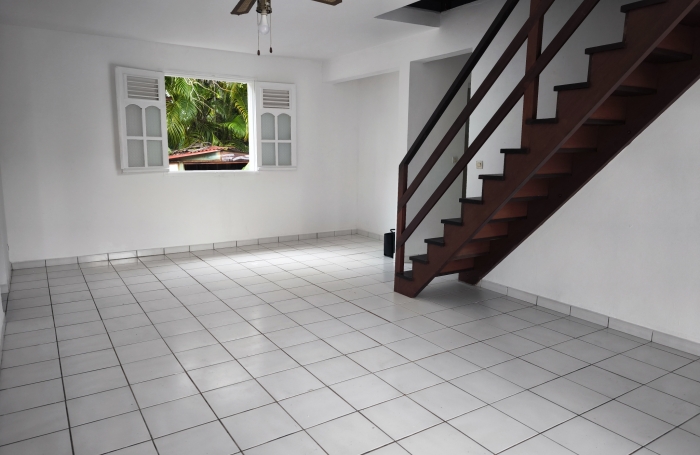 Maison 4 chambres à 10 min à pied du lycée de Ste-Anne