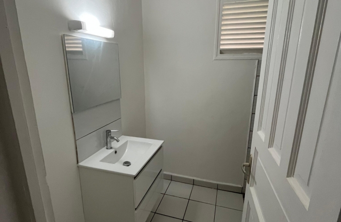 Maison 4 chambres à 10 min à pied du lycée de Ste-Anne