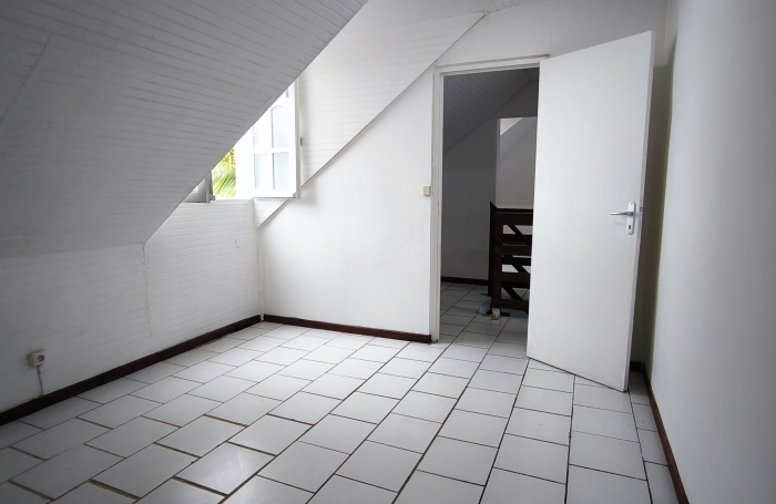 Maison 4 chambres à 10 min à pied du lycée de Ste-Anne