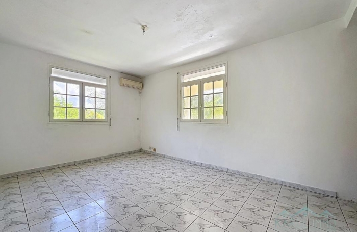 Vente Maison 265m&sup2; 10 pi&#232;ces Gosier