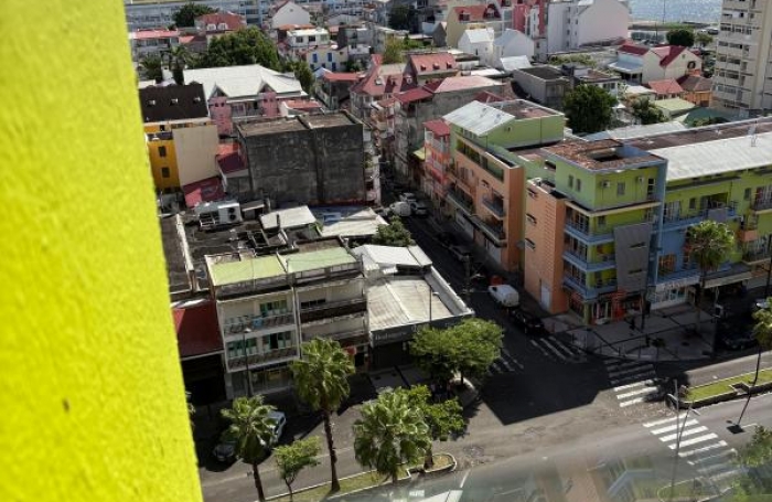 Vente Appartement 68m&sup2; 5 pi&#232;ces Pointe-à-Pitre