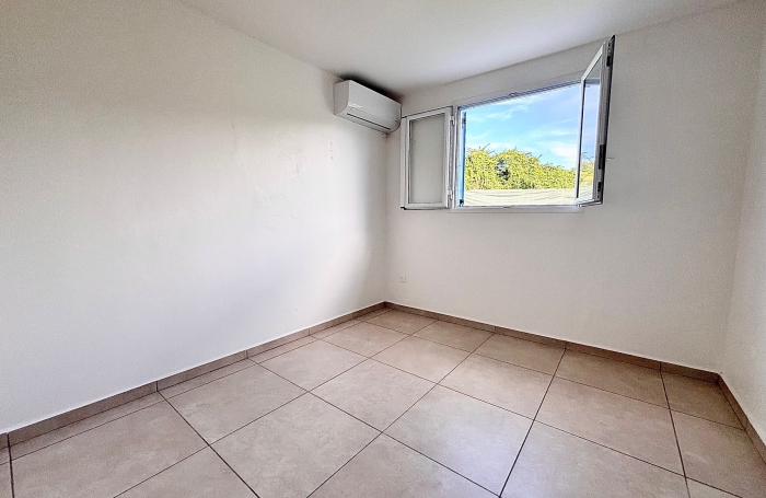 Maison 4 pièces  -  Baie-Mahault