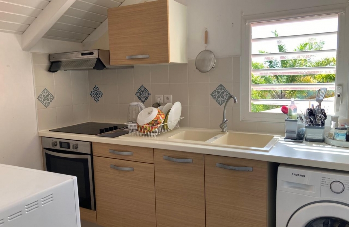 SAINT-CLAUDE, APPARTEMENT T3 RESIDENCE SECURISEE AVEC PISCINE- TERRASSE VUE MER ET MONTAGNE