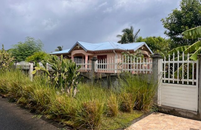 Vente Maison 78m&sup2; 4 pi&#232;ces Anse-Bertrand