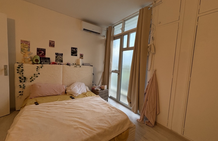 MAISON T6 AVEC PISCINE SECTEUR PERINET