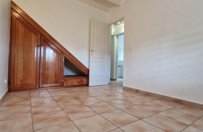 Vente Maison 104m&sup2; 6 pi&#232;ces Baie Mahault