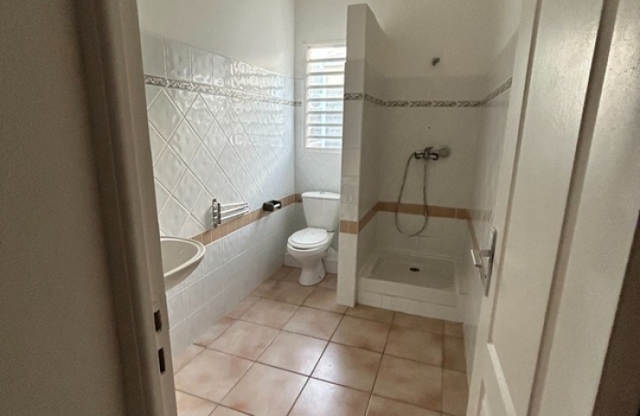 Vente Maison 104m&sup2; 6 pi&#232;ces Baie Mahault