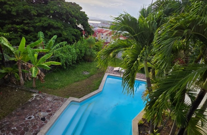 Vente Maison 320m&sup2; 7 pièces Les Abymes