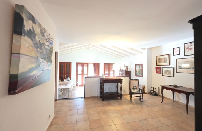 Vente Maison 320m&sup2; 7 pièces Les Abymes