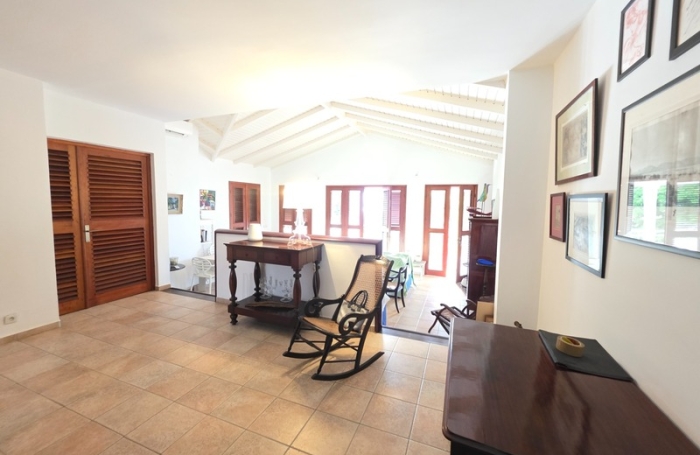 Vente Maison 320m&sup2; 7 pièces Les Abymes