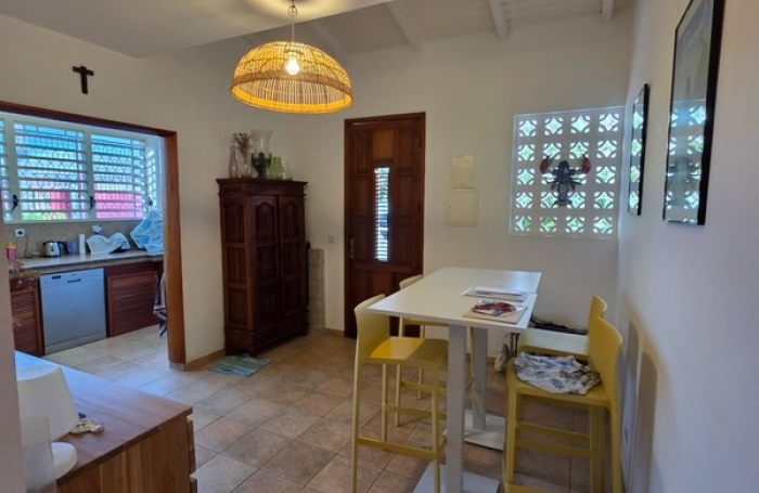 Vente Maison 320m&sup2; 7 pièces Les Abymes