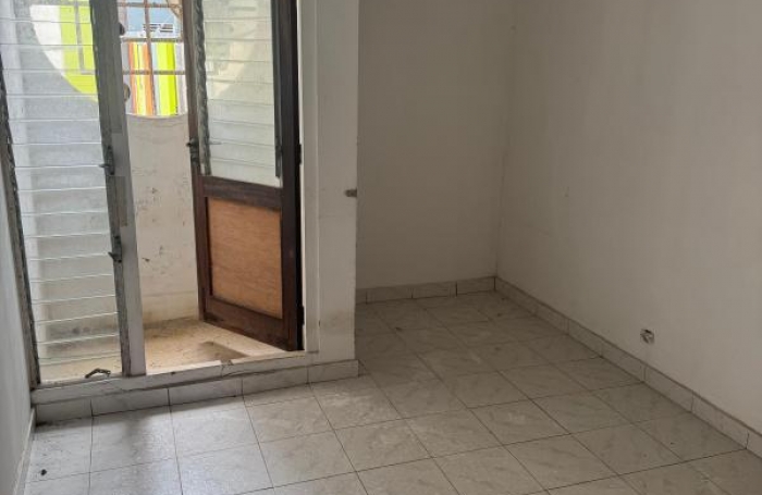 Vente Appartement 84m&sup2; 5 pi&#232;ces Pointe-à-Pitre