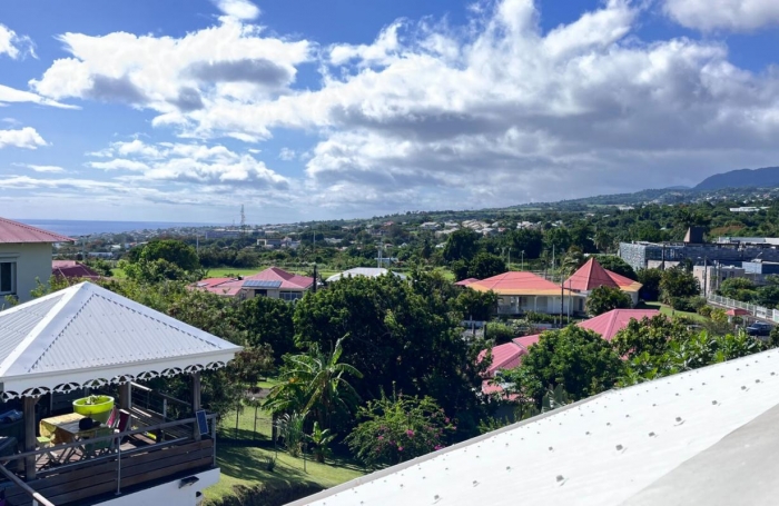 Vente Maison 200m&sup2; 6 pi&#232;ces Gourbeyre