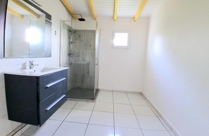 Location Appartement 91.58m&sup2; 3 pi&#232;ces Gosier