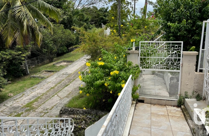 Vente Maison 431m&sup2; 13 pi&#232;ces Les Abymes