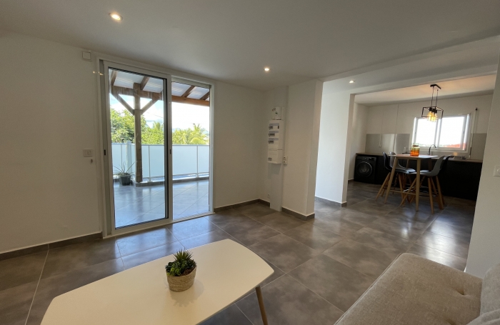 MAGNIFIQUE APPARTEMENT T4 MODERNE ENTIEREMENT MEUBLE PETIT-BOURG