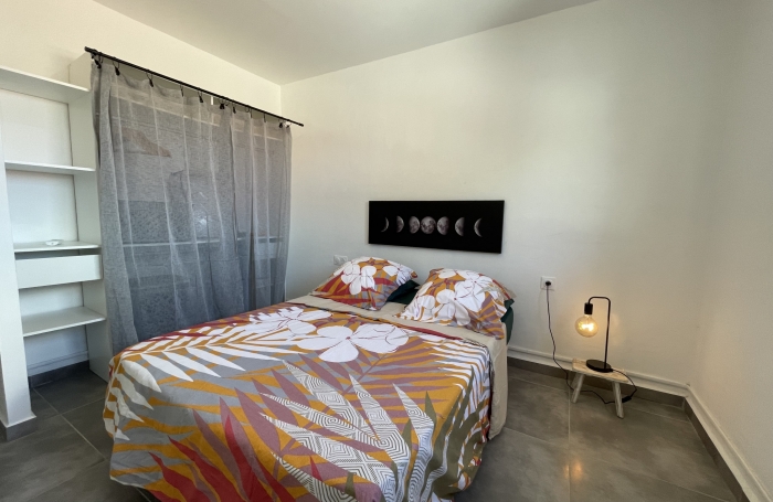 MAGNIFIQUE APPARTEMENT T4 MODERNE ENTIEREMENT MEUBLE PETIT-BOURG