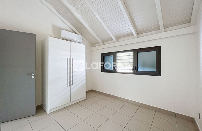 Location Maison 83.24m² 4 pièces Saint François