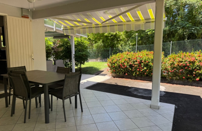 BAILLIF Villa T3 + Bureau + Garage