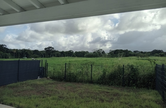 VILLA MITOYENNE T4 en R+1  -  BOIS SERGENT 97170 PETIT-BOURG