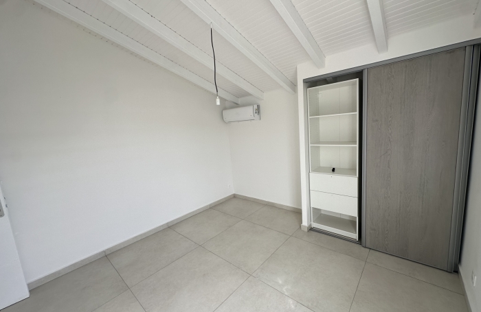 VILLA MITOYENNE T4 en R+1  -  BOIS SERGENT 97170 PETIT-BOURG