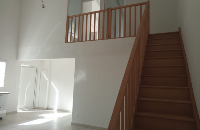 VILLA MITOYENNE T4 en R+1  -  BOIS SERGENT 97170 PETIT-BOURG