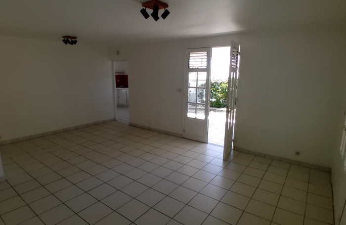 MAISON T4 - CONVENANCE 97122 BAIE-MAHAULT