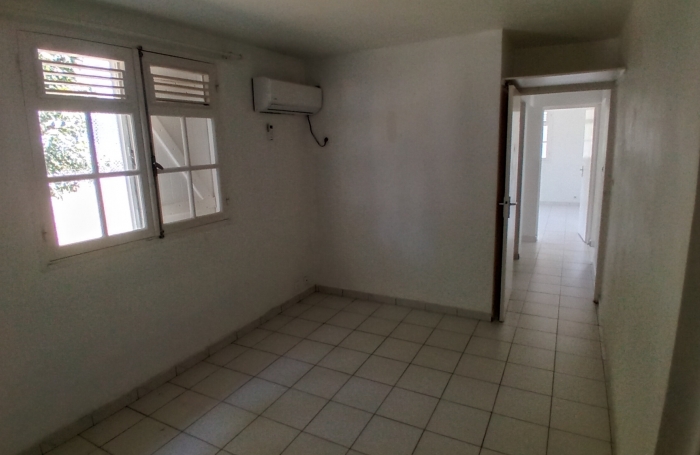 MAISON T4 - CONVENANCE 97122 BAIE-MAHAULT