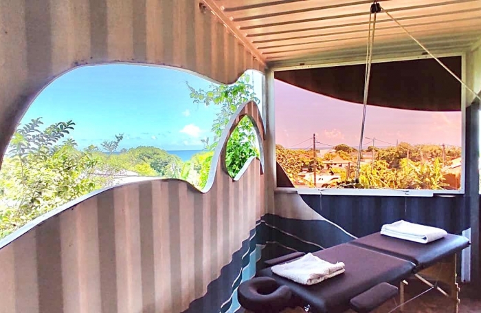 Propriété 320m2 - 7 chambres - Vue mer - Piscine - SAINTE-ROSE