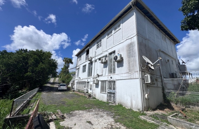 Vente Maison 380m&sup2; 11 pi&#232;ces Les Abymes