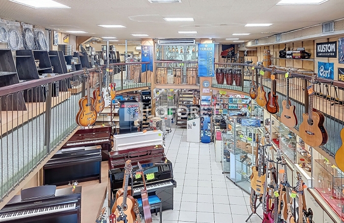 Vente Local commercial 