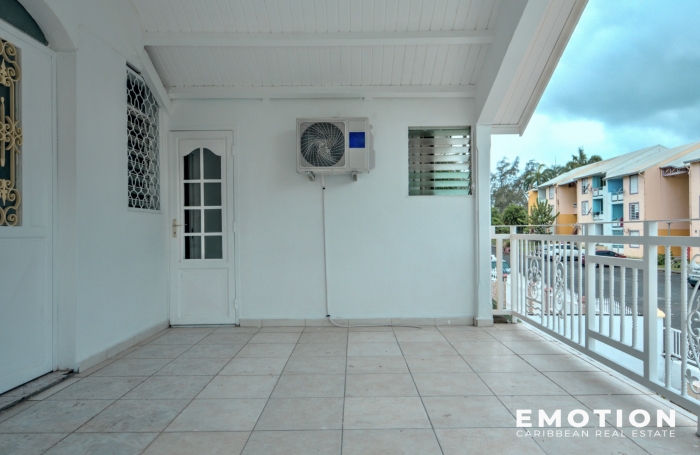 Maison Mitoyenne de 136 m2 - CAPESTERRE BELLE EAU