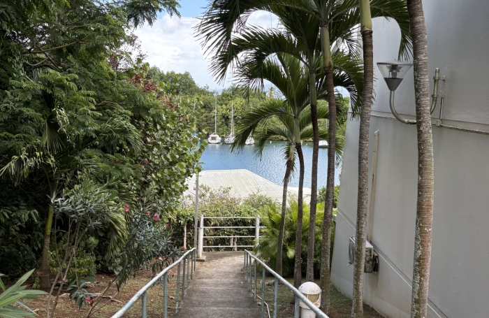 BEL APPARTEMEN T1 LA MARINA RESIDENCE AVEC PISCINE