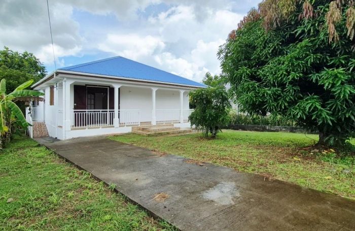 Location Maison 97115