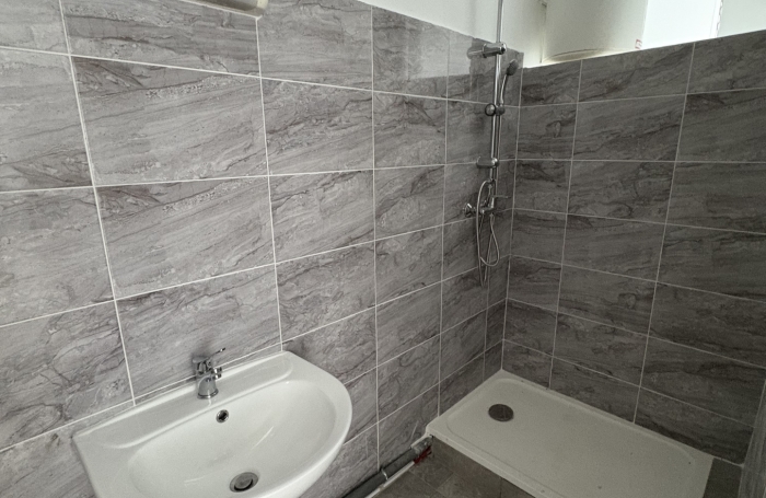 APPARTEMENT T5 RENOVE LE RAIZET