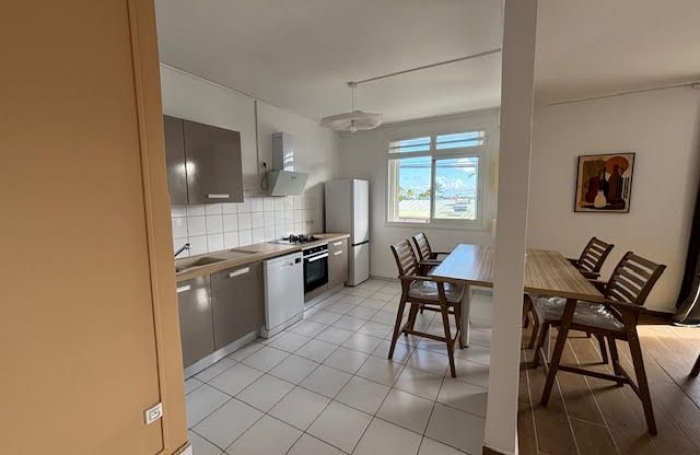 Location Appartement 77m&sup2; 3 pi&#232;ces Sainte Anne