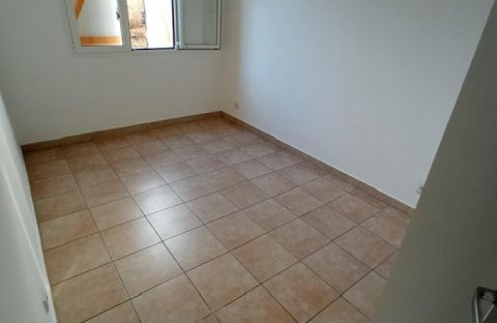 Vente Appartement 65.64m&sup2; 3 pi&#232;ces Baie Mahault