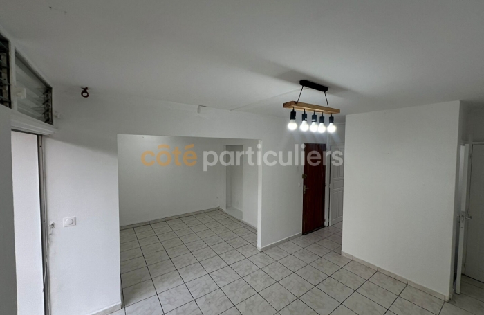 Location Appartement 58.67m² 3 pièces Les Abymes
